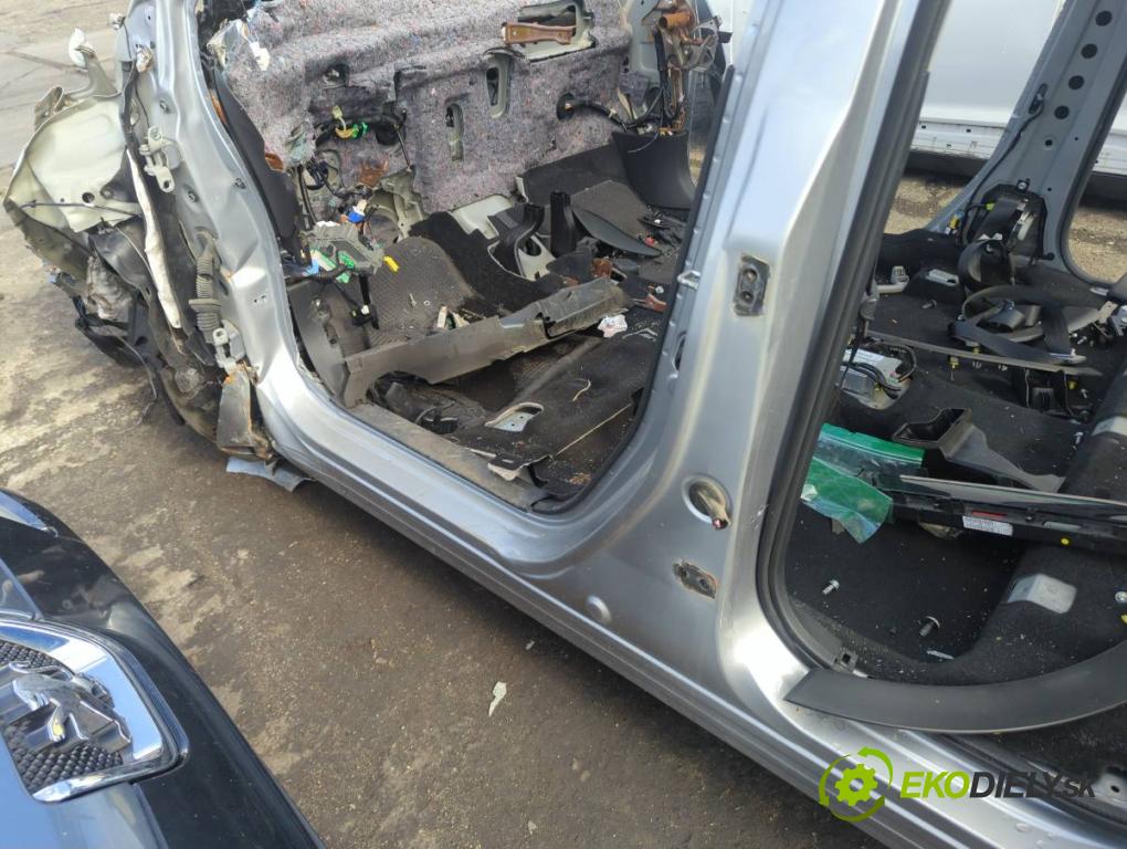 HONDA CR-V V SUV 2019 127 kW 1.5 VTEC AWD (RW2) 1498 KAROSERIA ČTVRŤÁK blatník zadní část levý pravý práh střecha PODŁUŻNICA levý pravý