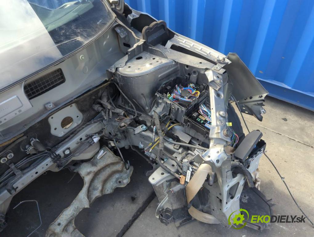 NISSAN QASHQAI J11 SUV 2018 85 kW 1.2 DIG-T 1197 KAROSERIA ČTVRŤÁK blatník zadní část levý pravý práh střecha PODŁUŻNICA levý pravý