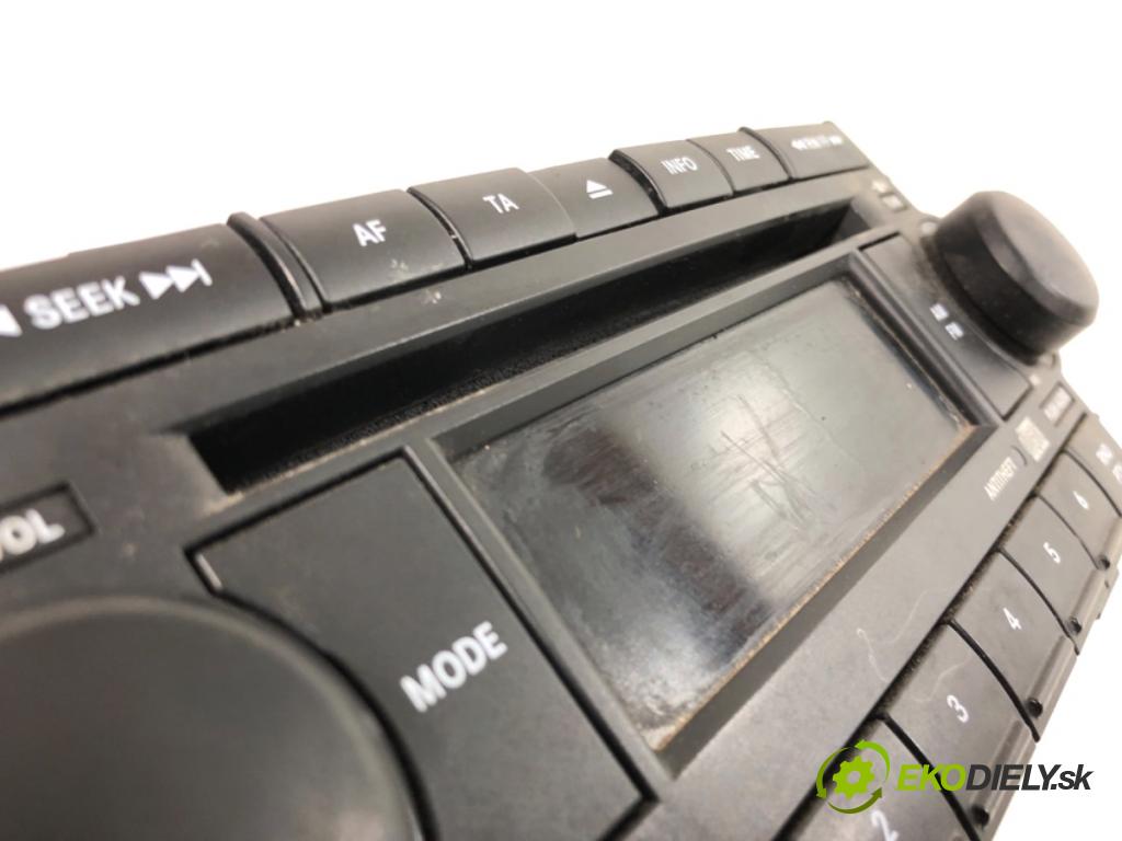 DODGE CALIBER liftback 2006 110 kW 1.8 1798 RADIO P05091509AG (Audio zariadenie)