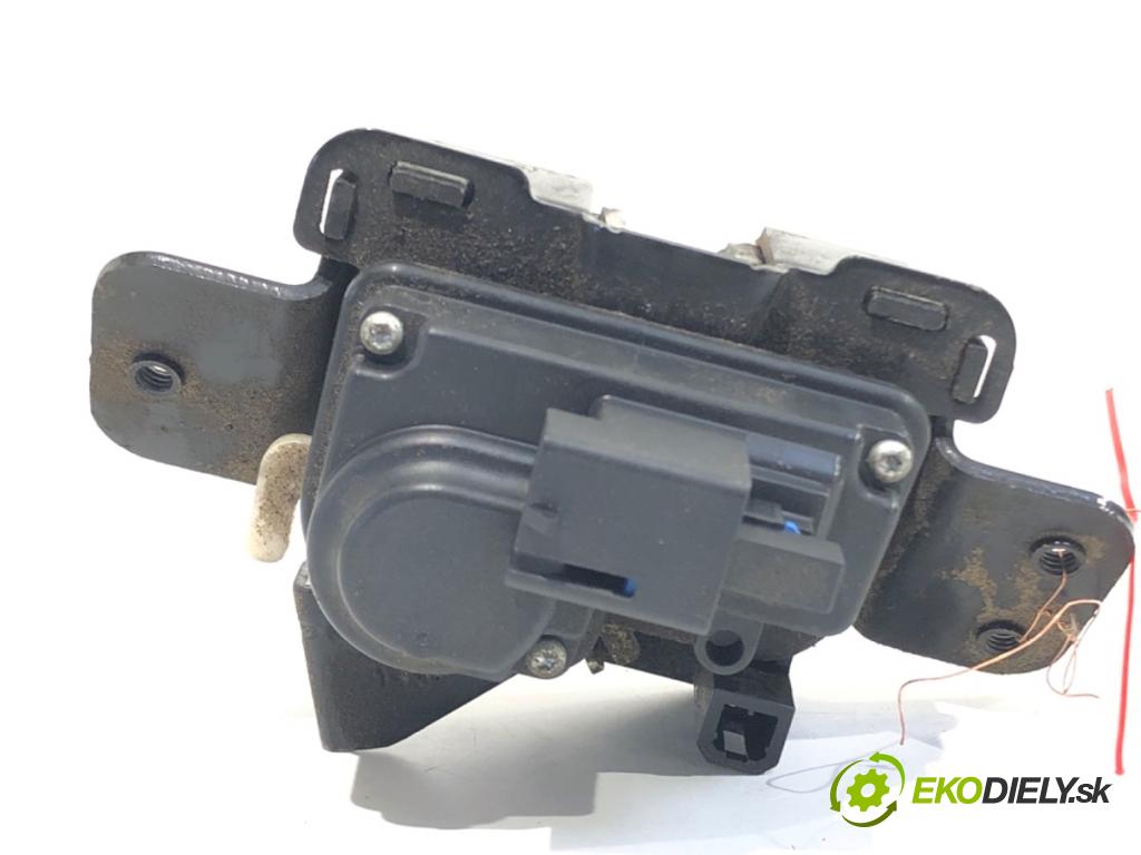 DODGE CALIBER liftback 2006 110 kW 1.8 1798 Teleskop zámku dverí  (Motorček ostatné)