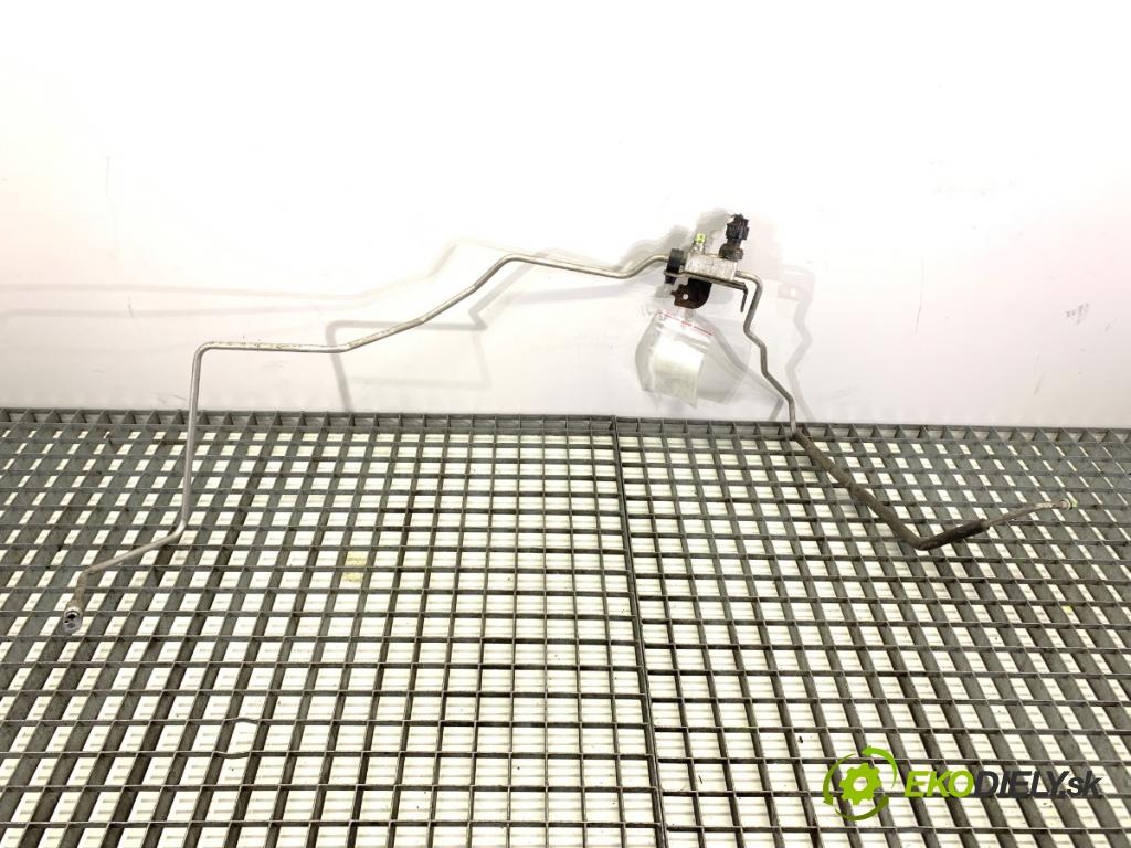 TOYOTA RAV 4 III SUV 2006 125 kW 2.4 4WD (ACA31, ACA33) 2362 rúrka klimatizácie  (Rúrka klimatizácie)