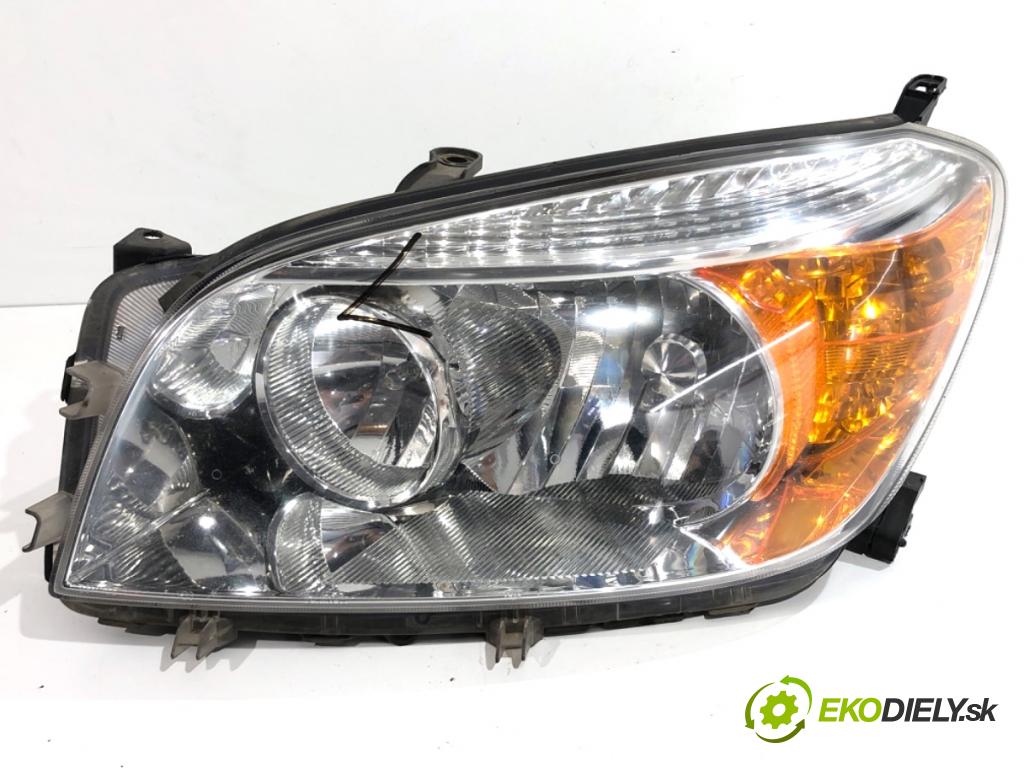 TOYOTA RAV 4 III SUV 2006 125 kW 2.4 4WD (ACA31, ACA33) 2362 světlomet levý přední část 