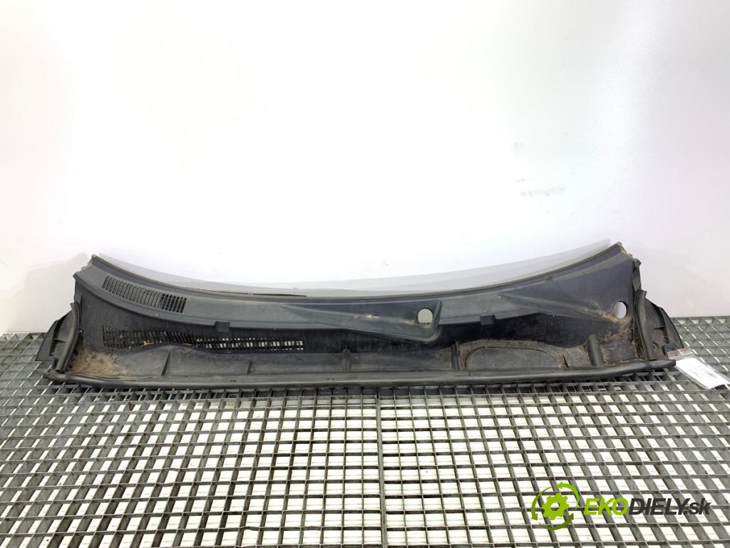 TOYOTA RAV 4 III SUV 2006 125 kW 2.4 4WD (ACA31, ACA33) 2362 Torpédo, plast pod čelné okno 55781-42070 (Torpédo (plast pod čelným sklom))