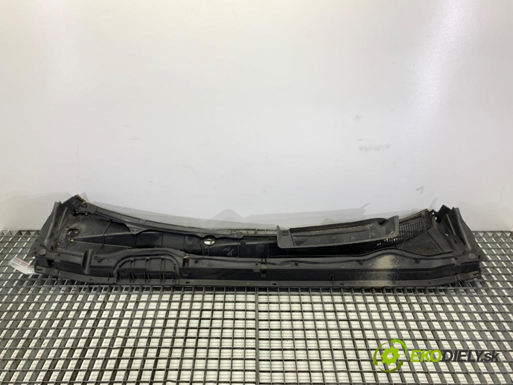 TOYOTA RAV 4 III SUV 2006 125 kW 2.4 4WD (ACA31, ACA33) 2362 Torpédo, plast pod čelné okno 55781-42070 (Torpédo (plast pod čelným sklom))