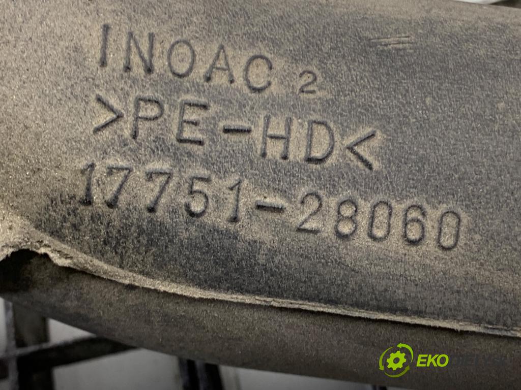 TOYOTA RAV 4 III SUV 2006 125 kW 2.4 4WD (ACA31, ACA33) 2362 volant vzduchu 17751-28060