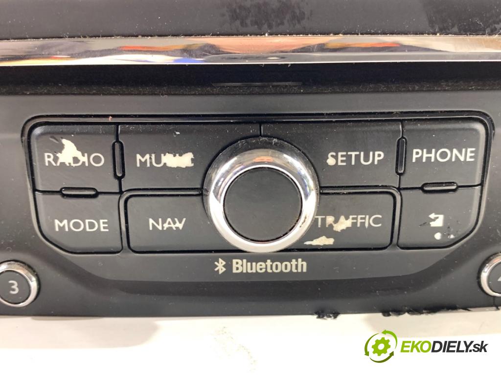 CITROEN C5 III Kombi 2013 120 kW 2.0 HDi 165 1997 RADIO 98034633ZD (Audio zariadenie)