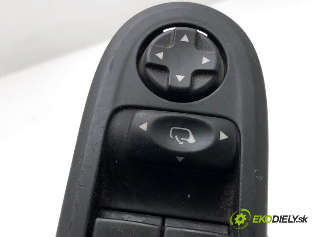 CITROEN C5 III Kombi 2013 120 kW 2.0 HDi 165 1997 Prepínač okien (Prepínacie páčky pod volantom)