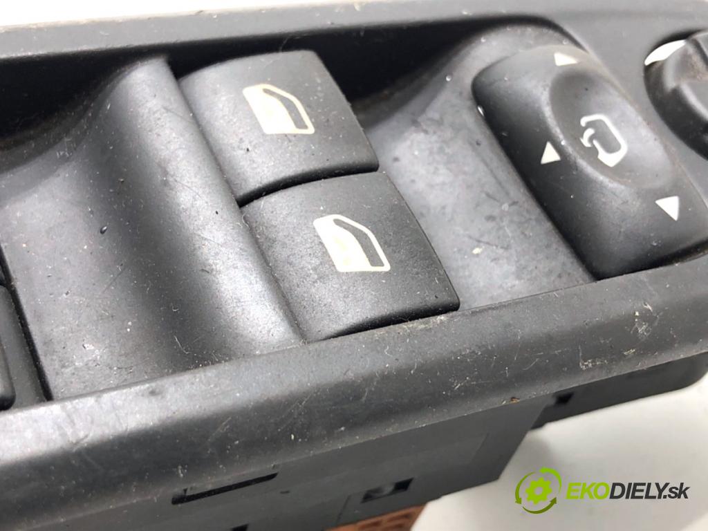 CITROEN C5 III Kombi 2013 120 kW 2.0 HDi 165 1997 Prepínač okien (Prepínacie páčky pod volantom)