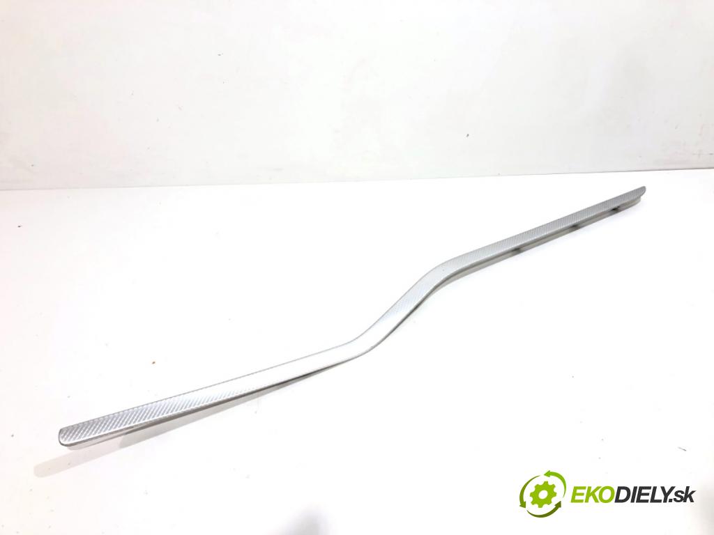 CITROEN C5 III Kombi 2013 120 kW 2.0 HDi 165 1997 lišty kryt 9686234077 9682386677 (Lišta)