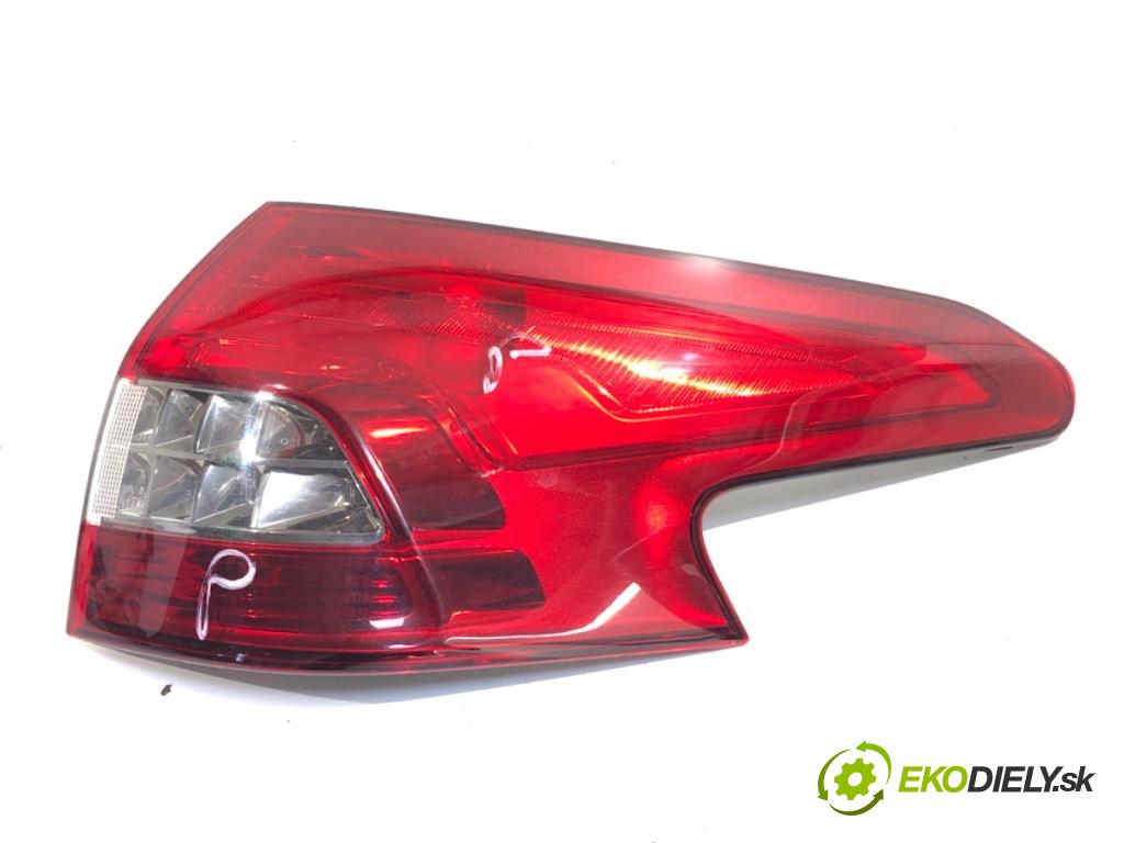 CITROEN C5 III Kombi 2013 120 kW 2.0 HDi 165 1997 světlo pravý zadní část 