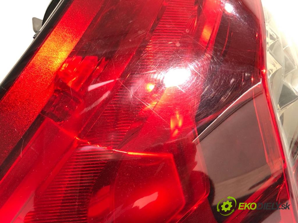 CITROEN C5 III Kombi 2013 120 kW 2.0 HDi 165 1997 světlo levý zadní část