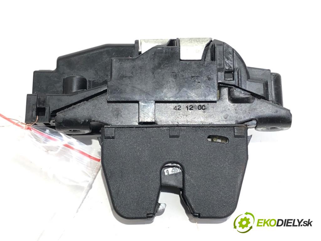 CITROEN C5 III Kombi 2013 120 kW 2.0 HDi 165 1997 zámok dveří zadní část 9671153780