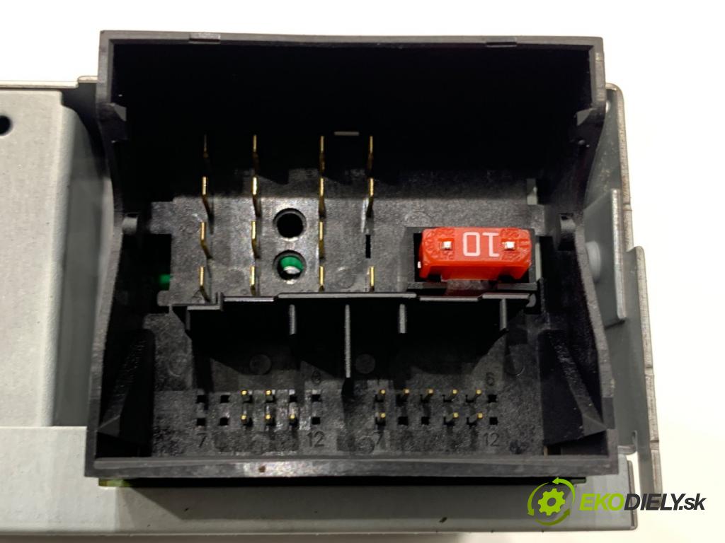 CITROEN BERLINGO II Nadwozie pełne/minivan 2016 73 kW 1.6 BlueHDi 100 1560 RADIO 98137862XT (Audio zariadenie)