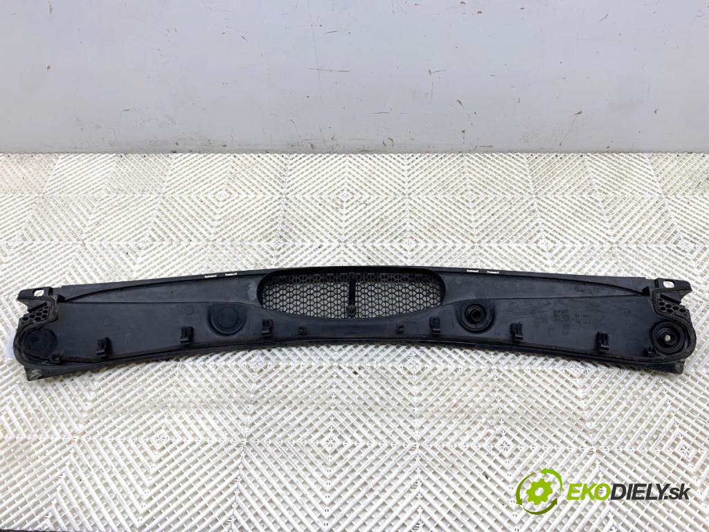 CITROEN BERLINGO II Nadwozie pełne/minivan 2016 73 kW 1.6 BlueHDi 100 1560 Torpédo, plast pod čelné okno 9680568877 (Torpédo (plast pod čelným sklom))