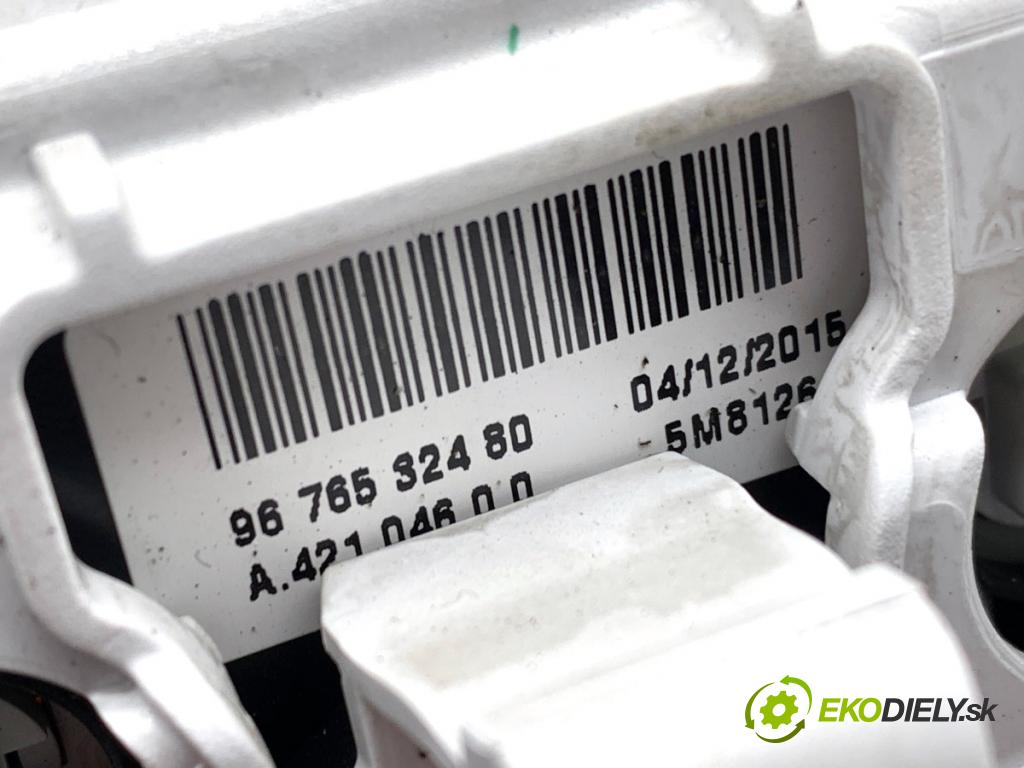 CITROEN BERLINGO II Nadwozie pełne/minivan 2016 73 kW 1.6 BlueHDi 100 1560 Panel ovládania kúrenia 9676532480 (Prepínacie páčky pod volantom)