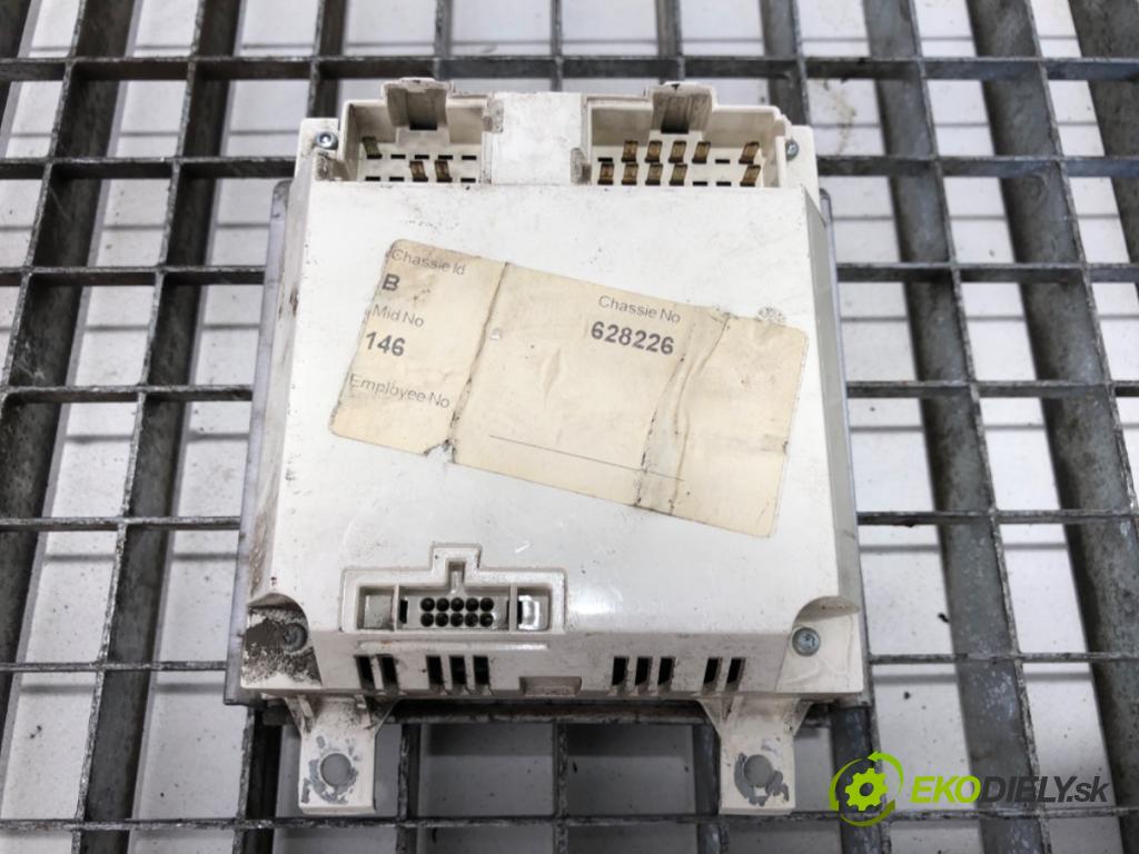 VOLVO FH Ciągnik siodłowy 2012 338 kW 460 338 kW [460 KM] olej napędowy 2005 - 2022 12800 Panel ovládania kúrenia 21318121 (Prepínacie páčky pod volantom)