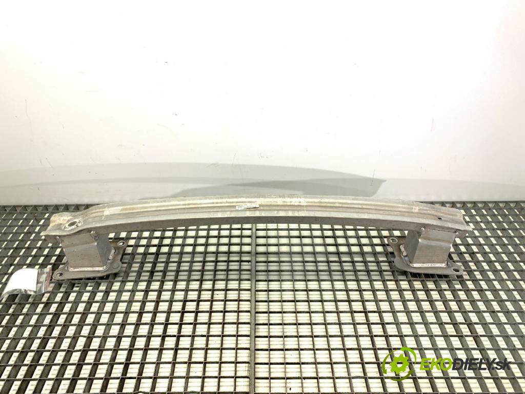 AUDI A4 B9 sedan 2024 110 kW 35 TFSI Mild Hybrid 1984 výztuha nárazníka zadní část 8W0807309H (Zadní výztuha)