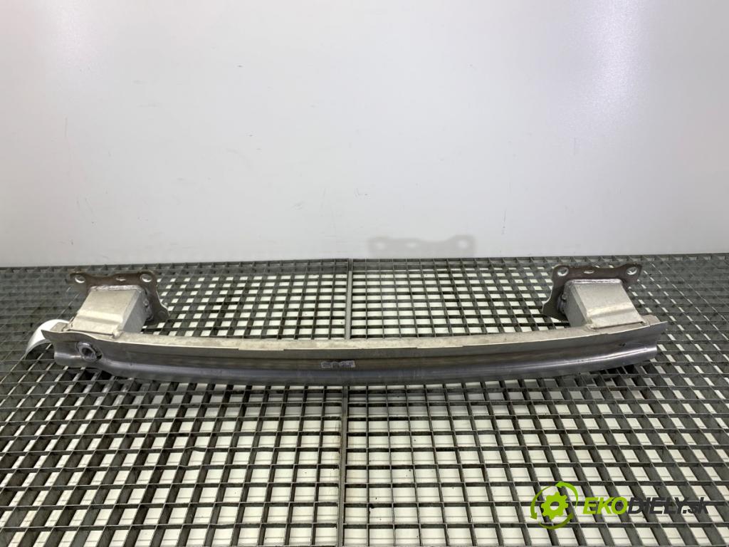 AUDI A4 B9 sedan 2024 110 kW 35 TFSI Mild Hybrid 1984 výztuha nárazníka zadní část 8W0807309H (Zadní výztuha)