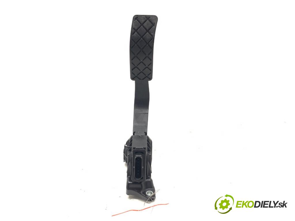 AUDI A4 B9 sedan 2024 110 kW 35 TFSI Mild Hybrid 1984 Potenciometer plynu 8W1723523 (Potenciometer plynového pedálu)