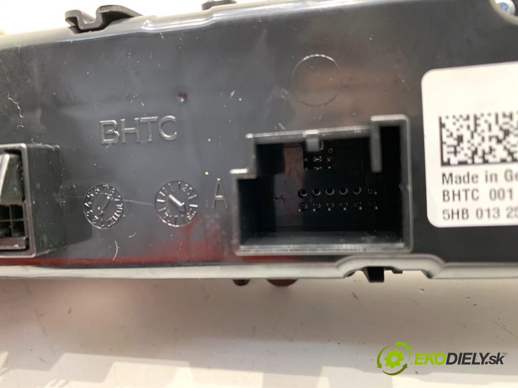 AUDI A4 B9 sedan 2024 110 kW 35 TFSI Mild Hybrid 1984 Panel ovládania kúrenia 8W0820043BN (Prepínacie páčky pod volantom)