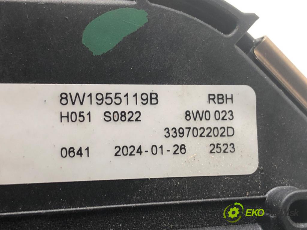 AUDI A4 B9 sedan 2024 110 kW 35 TFSI Mild Hybrid 1984 Mechanizmus stieračov predný 8W1955023C (Motorček stieračov predný)