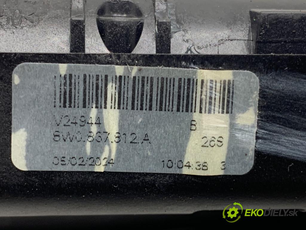AUDI A4 B9 sedan 2024 110 kW 35 TFSI Mild Hybrid 1984 Kľučka vonkajšia pravy zad
