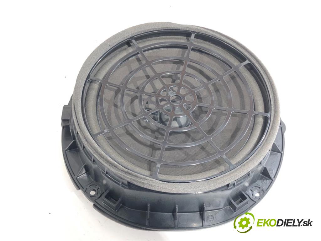 AUDI A4 B9 sedan 2024 110 kW 35 TFSI Mild Hybrid 1984 reproduktory 8W0035415A 8W5035399 8W5035411