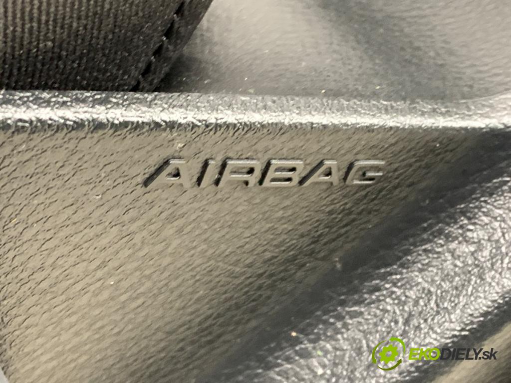 AUDI A4 B9 sedan 2024 110 kW 35 TFSI Mild Hybrid 1984 sedadlo pravý přední část