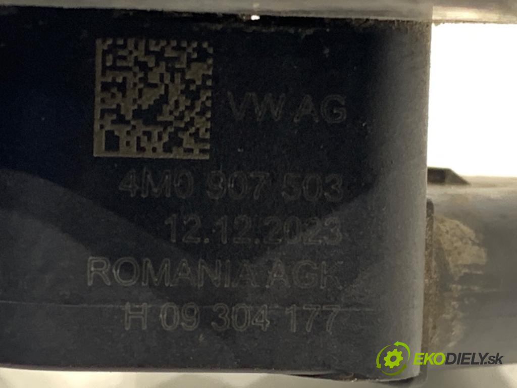 AUDI A4 B9 sedan 2024 110 kW 35 TFSI Mild Hybrid 1984 snímač ÚROVEŇ: XENON zadní část levý 4M0907503