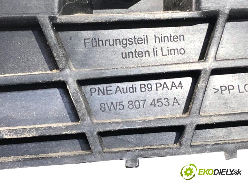 AUDI A4 B9 sedan 2024 110 kW 35 TFSI Mild Hybrid 1984 úchyt nárazníka levý zadní část 8W5807453A
