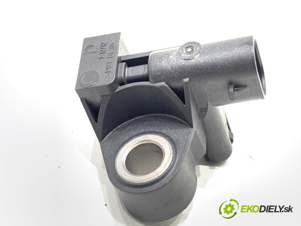 AUDI A4 B9 sedan 2024 110 kW 35 TFSI Mild Hybrid 1984 Snímač nárazu 85E959651 (Snímač nárazu)