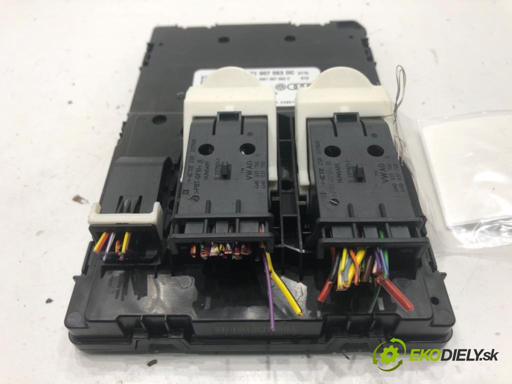 AUDI A4 B9 sedan 2024 110 kW 35 TFSI Mild Hybrid 1984 Modul BCM 8W1907063DC (Riadiaca jednotka ostatné)