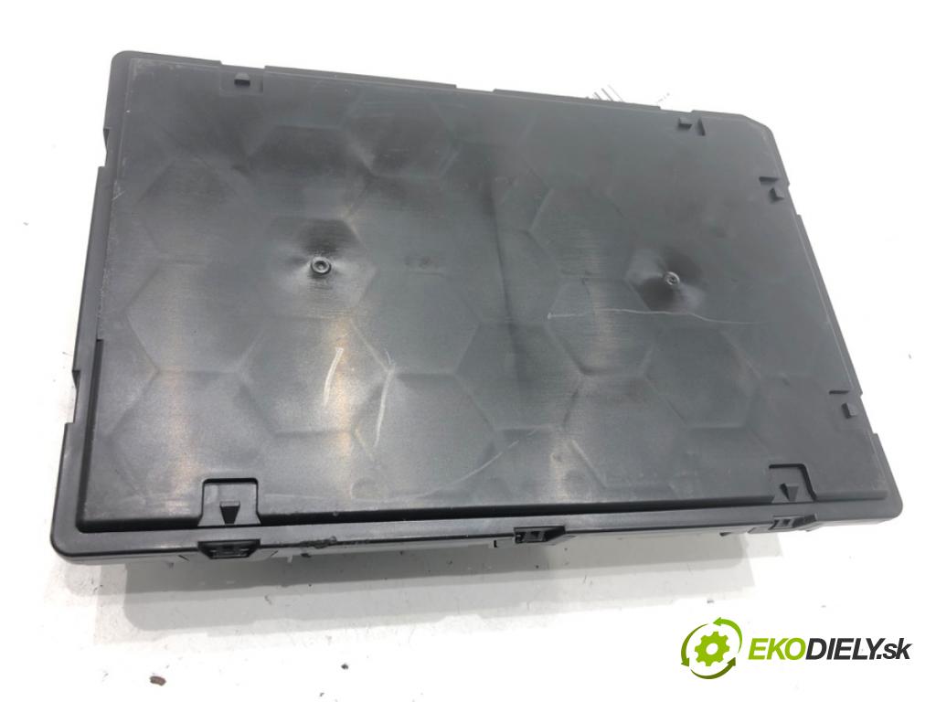 AUDI A4 B9 sedan 2024 110 kW 35 TFSI Mild Hybrid 1984 Modul BCM 8W1907063DC (Riadiaca jednotka ostatné)