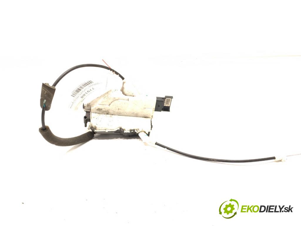 CITROEN C3 II liftback 2012 54 kW 1.4 1360 zámok dveře pravý přední část 006246