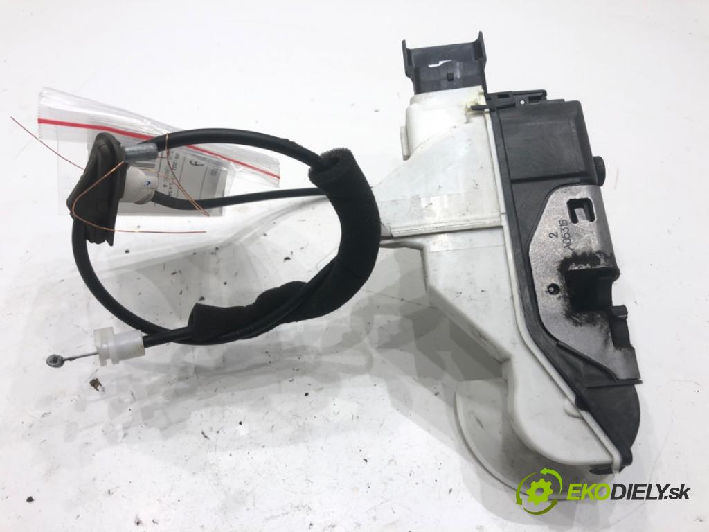 CITROEN C3 II liftback 2012 54 kW 1.4 1360 zámok dveře levý přední část 006244