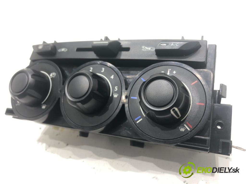 CITROEN C3 II liftback 2012 54 kW 1.4 1360 Panel ovládania kúrenia  (Prepínacie páčky pod volantom)