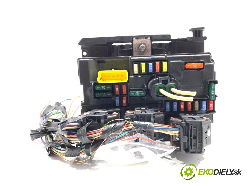 CITROEN C3 II liftback 2012 54 kW 1.4 1360 Modul BSM 9664997780 (Riadiaca jednotka ostatné)