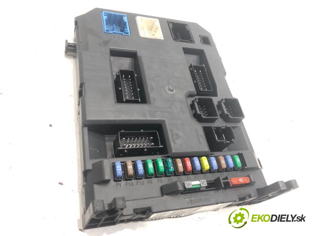 CITROEN C3 II liftback 2012 54 kW 1.4 1360 modul BSI 9666952180 (Pojistková skříňka)