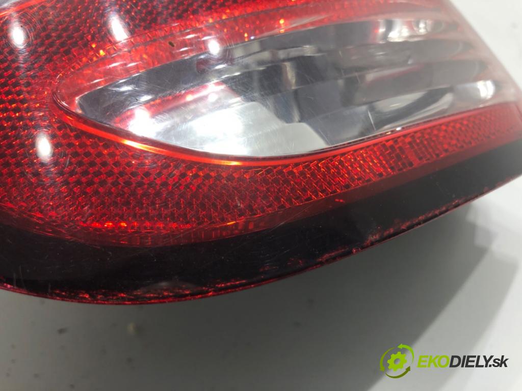 CITROEN C3 II liftback 2012 54 kW 1.4 1360 světlo levý zadní část 9673805480
