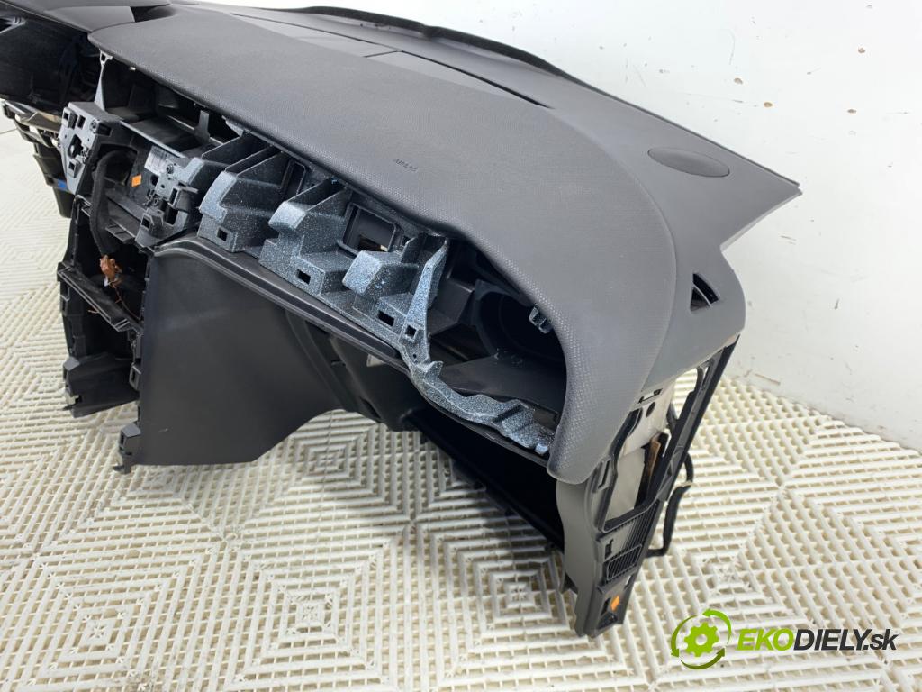 CITROEN C3 II liftback 2012 54 kW 1.4 1360 Palubná doska VANKÚŠ: spolujazdca