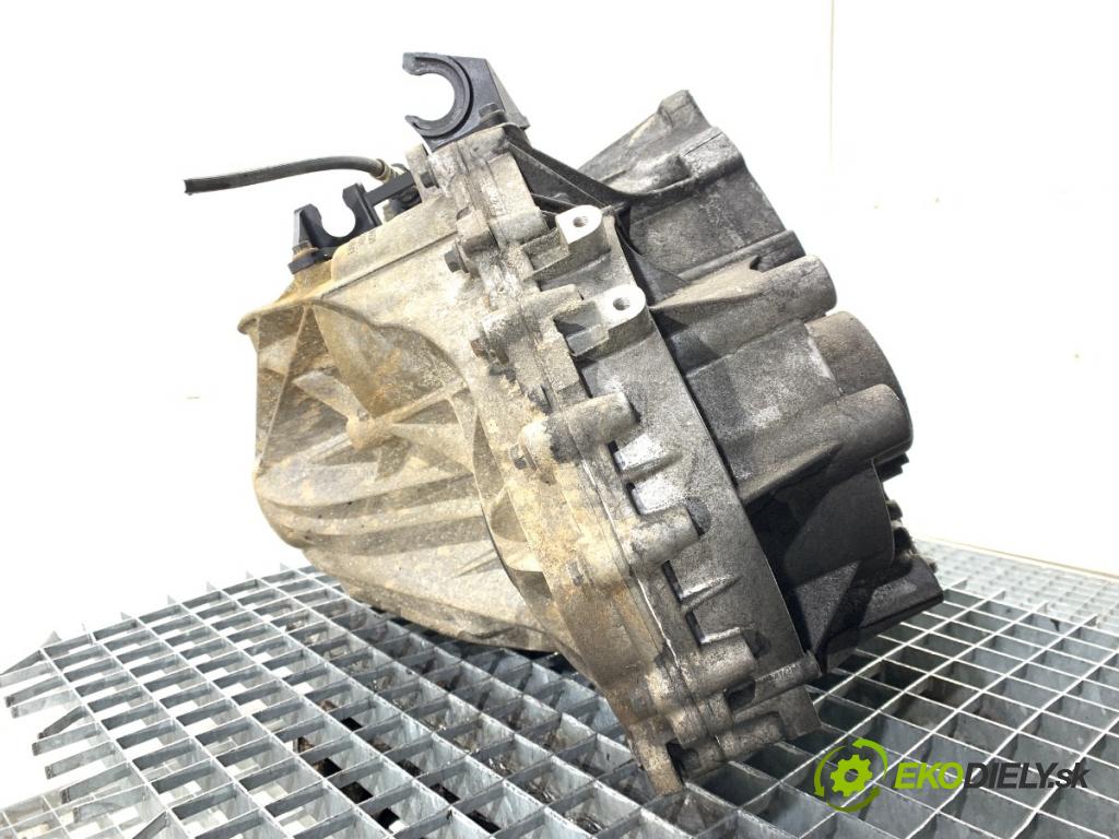 VOLVO V60 I Kombi 2014 133 kW D4 1969 Prevodovka EU1R7002TEC (Prevodovka)