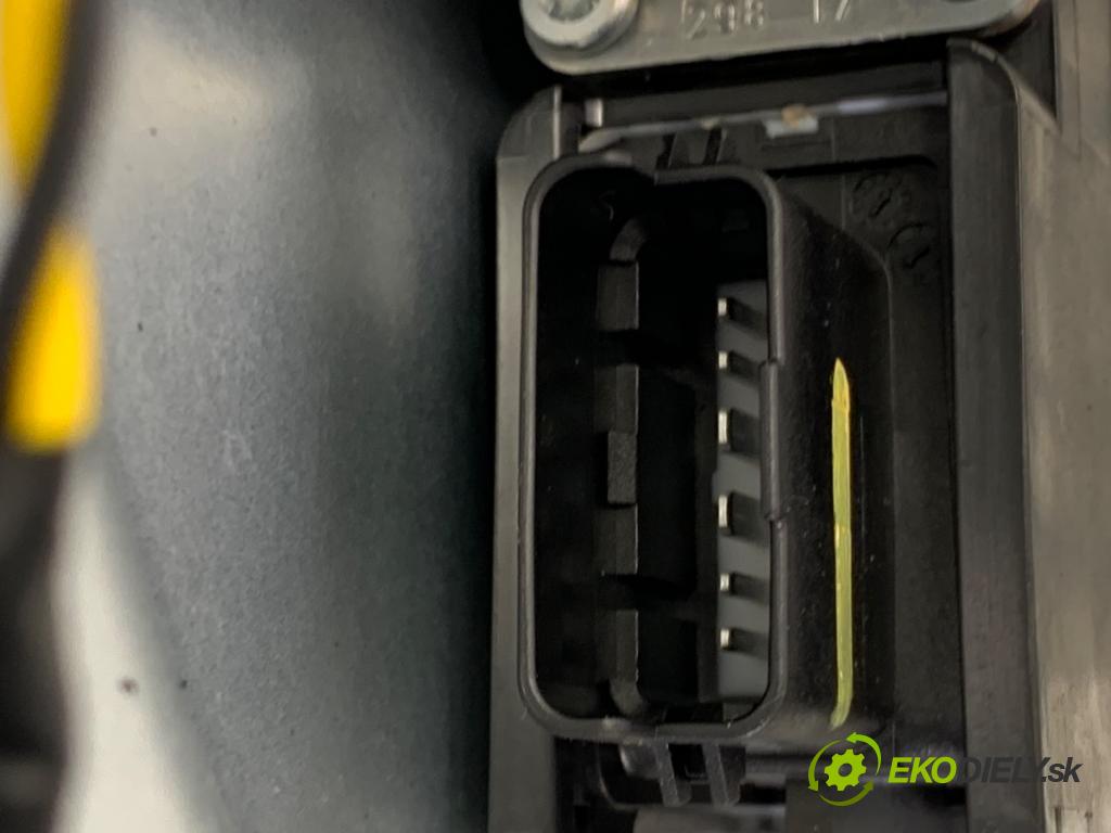 KIA VENGA liftback 2018 66 kW 1.4 CVVT 1396 mechanismus okna pravý přední část 82480-1P030