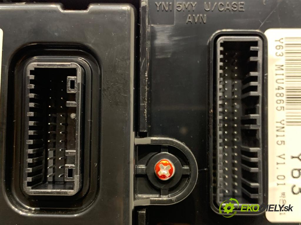 KIA VENGA liftback 2018 66 kW 1.4 CVVT 1396 Panel ovládania kúrenia 93730-1P000 (Prepínacie páčky pod volantom)