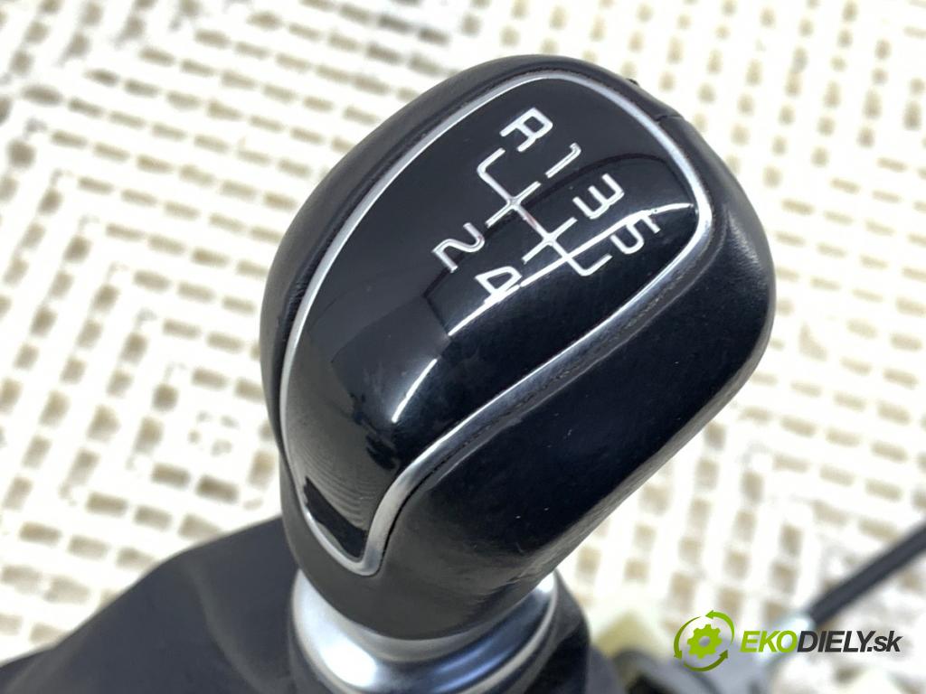 KIA VENGA liftback 2018 66 kW 1.4 CVVT 1396 Kulisa (Rýchlostná páka (kulisa))