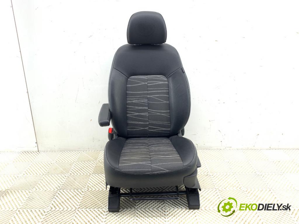 KIA VENGA liftback 2018 66 kW 1.4 CVVT 1396 Sedadlo ľavy predný 