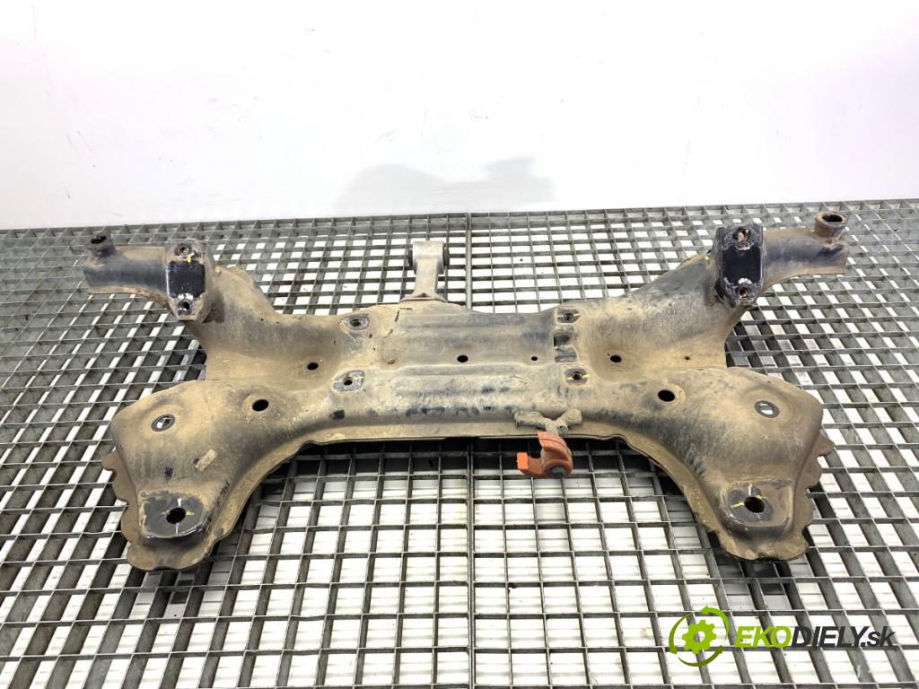 KIA VENGA liftback 2018 66 kW 1.4 CVVT 1396 výztuha pod motor 62400-1K100 (Přední výztuha)