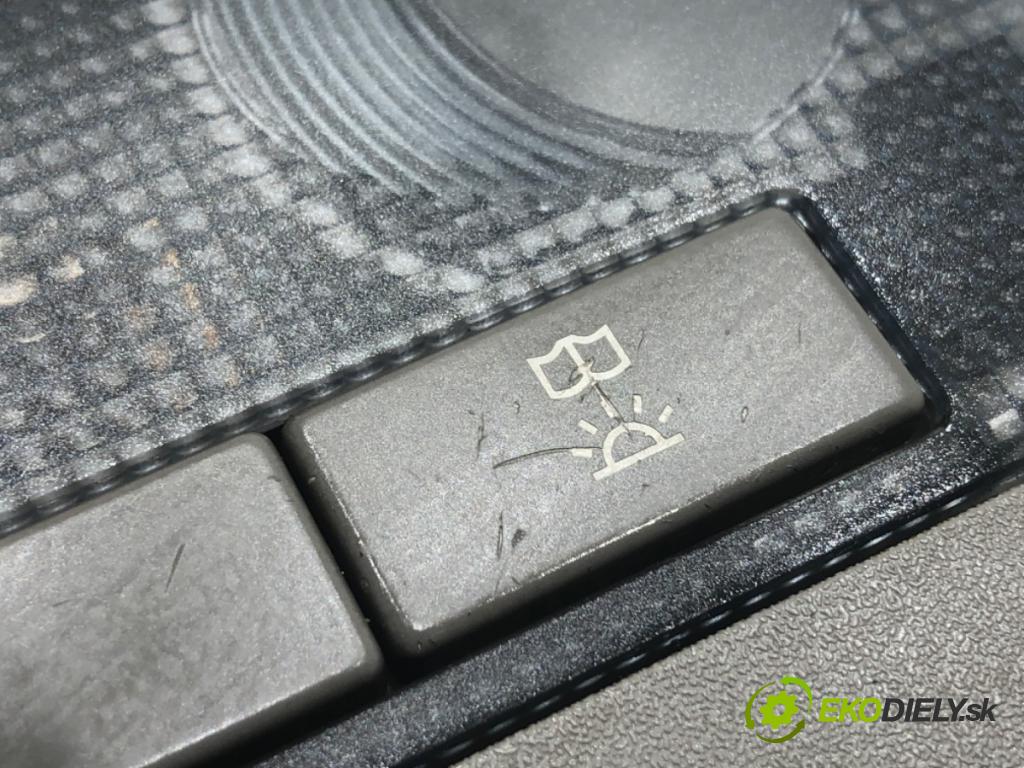 OPEL ASTRA H liftback 2005 110 kW 1.9 CDTI (L48) 1910 světlo stropní 13112203