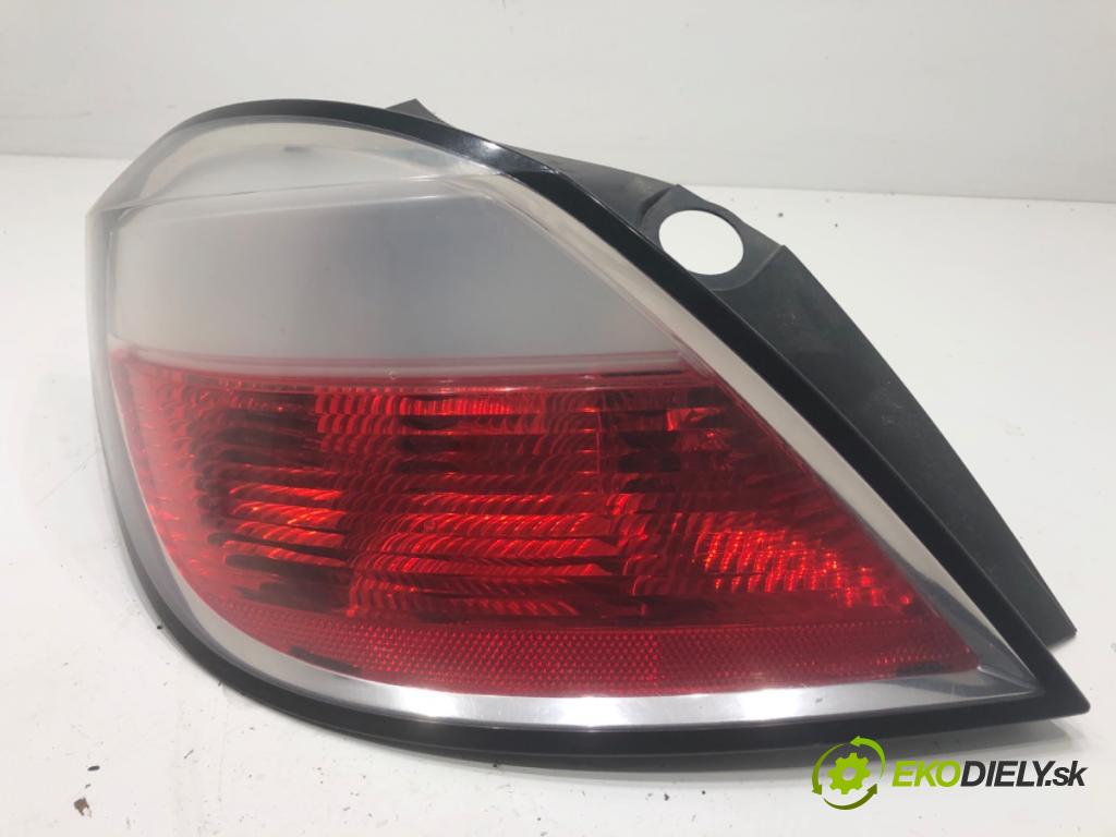 OPEL ASTRA H liftback 2005 110 kW 1.9 CDTI (L48) 1910 světlo levý zadní část 