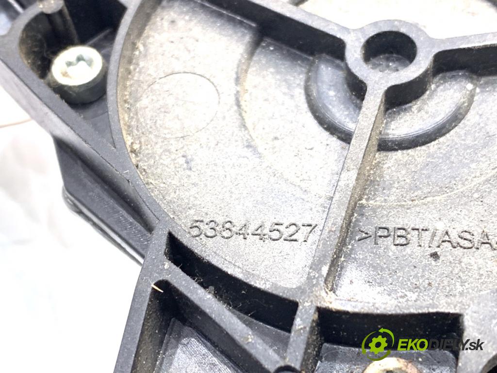 FIAT GRANDE PUNTO liftback 2008 57 kW 1.4 (199AXB11, 199AXB1A, 199BXB1A, 199AXL1A) 1368 motor stěračů zadní část 53025712