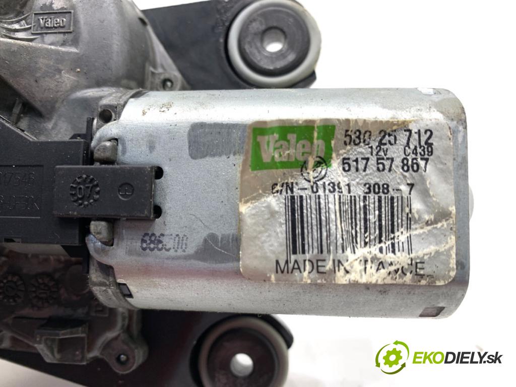 FIAT GRANDE PUNTO liftback 2008 57 kW 1.4 (199AXB11, 199AXB1A, 199BXB1A, 199AXL1A) 1368 motor stěračů zadní část 53025712